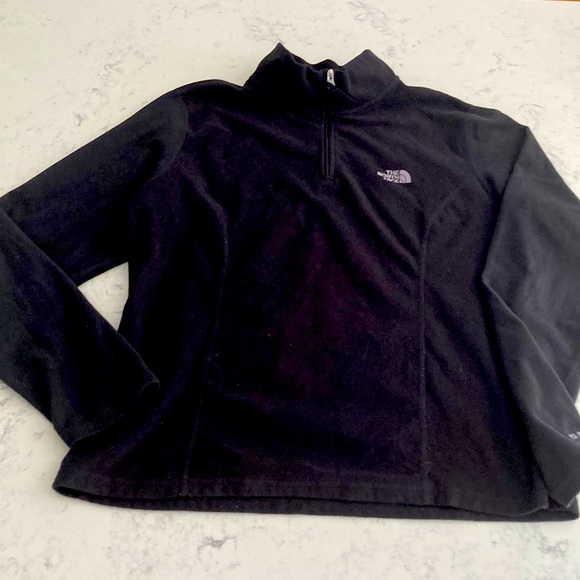 The North Face Tops - The North Face Sz L black 1/4 zip